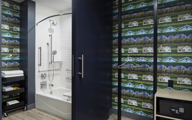 Aloft Chattanooga Hamilton Place