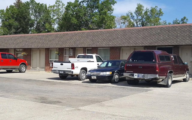 Trails End Motel