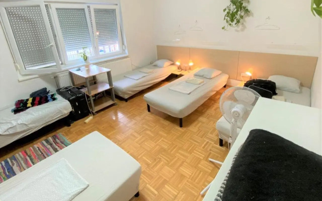 4Beds Hostel Greenslo