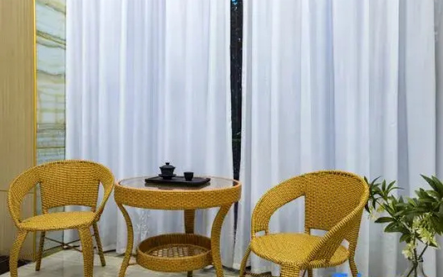 Nanzhao Cheap Hotel (Weishan Ancient City High-speed Railway Station Branch)