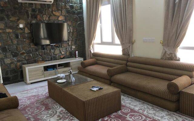 The Pool Villa - Tanuf