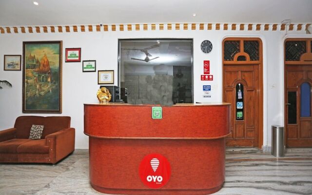 OYO Flagship 120 Gupta Inn Cantonment