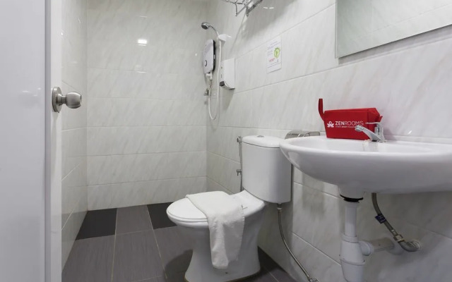 ZEN Rooms Damansara Uptown