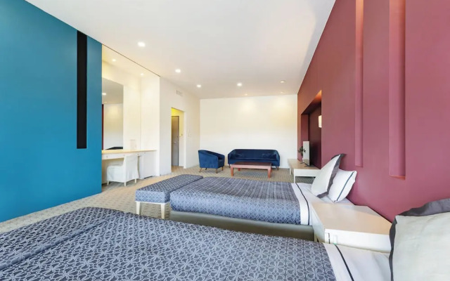 Spa Resort Hawaiians Monolith Tower