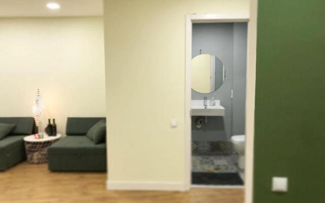 Sandro'S Room