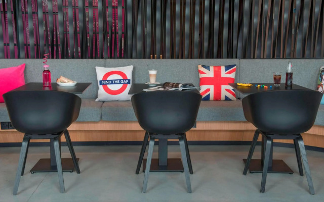 Moxy London Excel