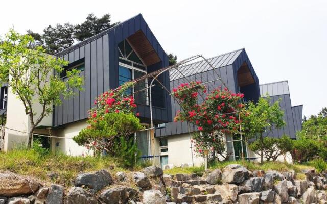 Daecheon Baroh Village