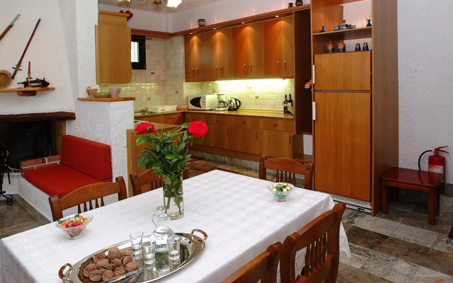 Stratos Villas