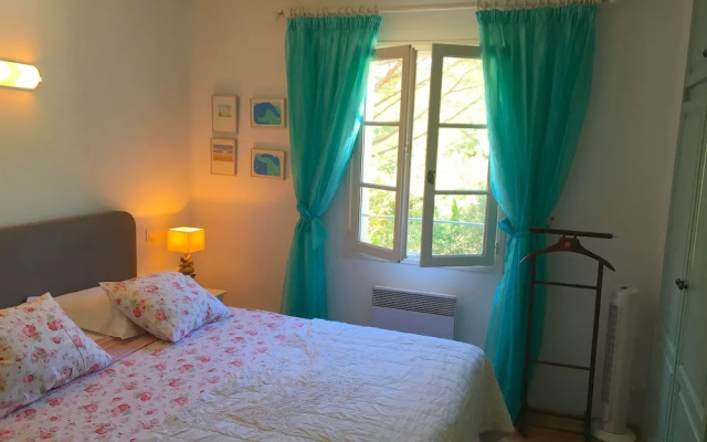 Spacious and peaceful house with terraces and garden in Grimaud - Welkeys