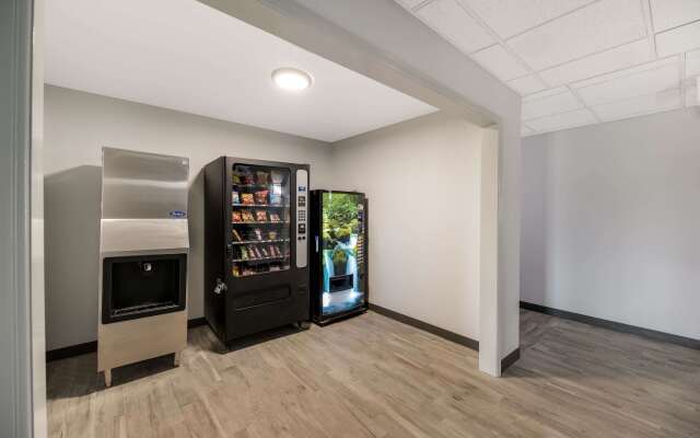 Quality Inn & Suites Artesia