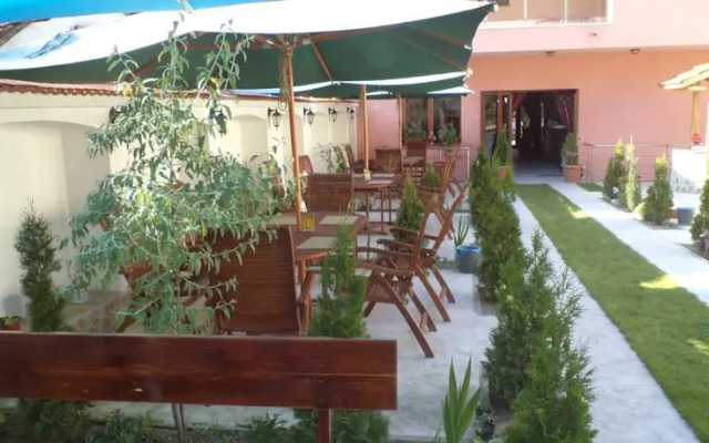 Tzvetelina Palace Hotel