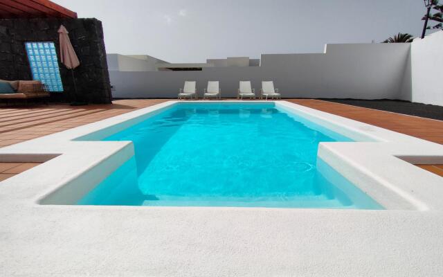 D53 Aroa in Playa Blanca