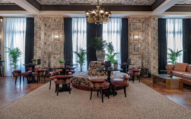 NH Collection Valencia Colón