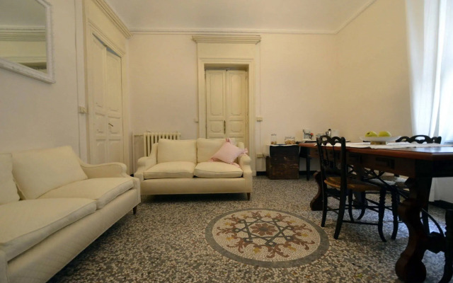 Napione25
