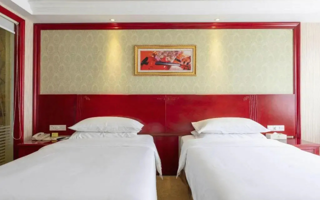 Vienna Hotel Chongqing Changshengqiao Subway Station Branch