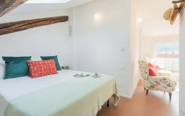 Rooftop Nest in Como City Center by Rent all Como