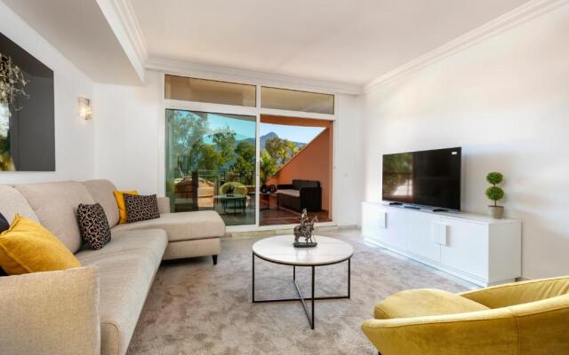 Stunning 2 bedroom apartment Magna Marbella RDR259