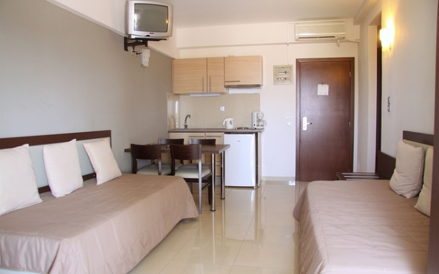 Agela Hotel & Apartments