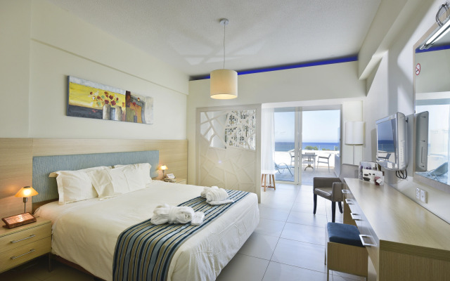 Pernera Beach Hotel