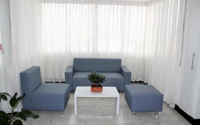 Eslait Hotel & Apartamentos