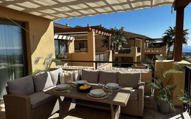 Charming 2 Bed Apartment in Quartiers Marbella