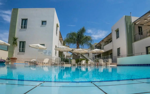 Athina Beach Hotel