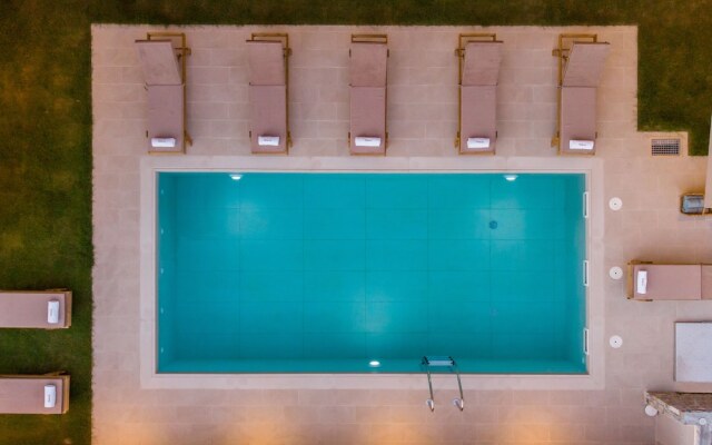 Makris Luxury Rooms