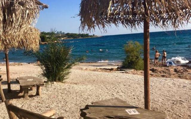 Sea view ground floor 300m from the beach