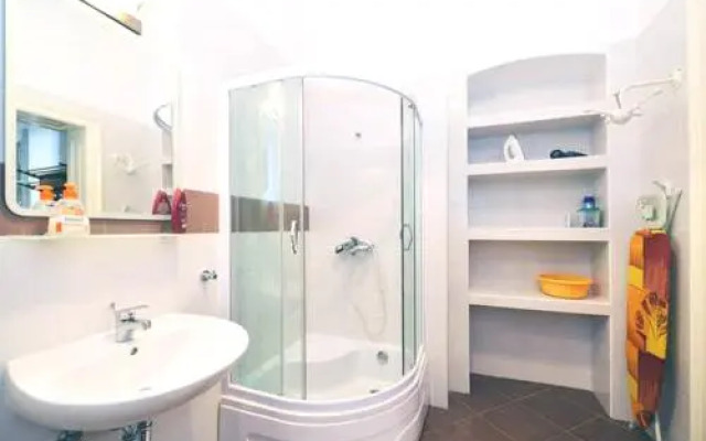 Bumblebee Luxury Apartments