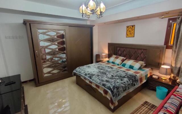 شقة عباس العقاد سوبر لوكس 702 للعائلات فقط