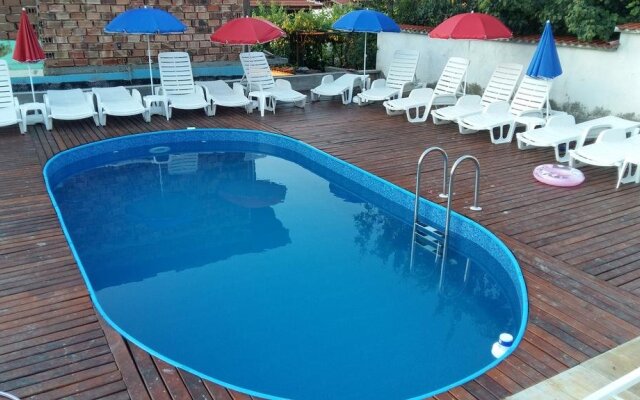 Elpida Guest House