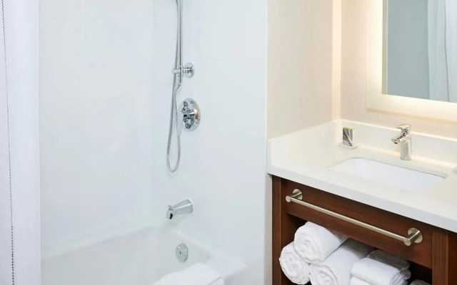 Delta Hotels by Marriott Toronto Mississauga