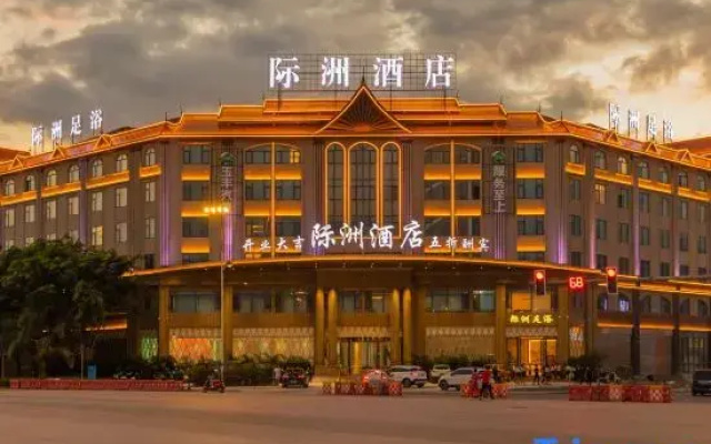 Mangshi Jizhou Hotel (Mangshi Square)