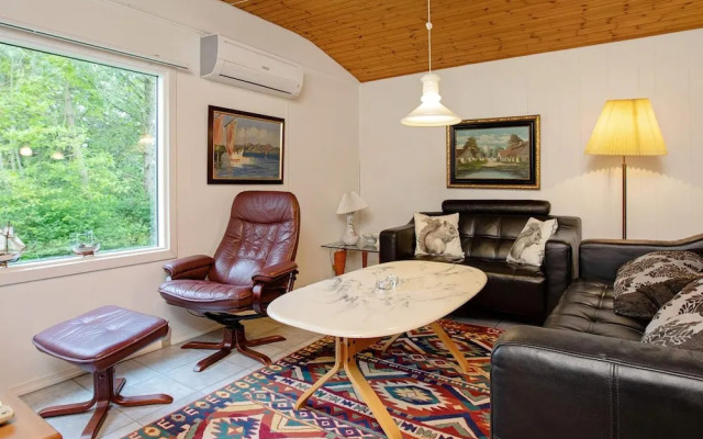 6 Person Holiday Home in Dannemare