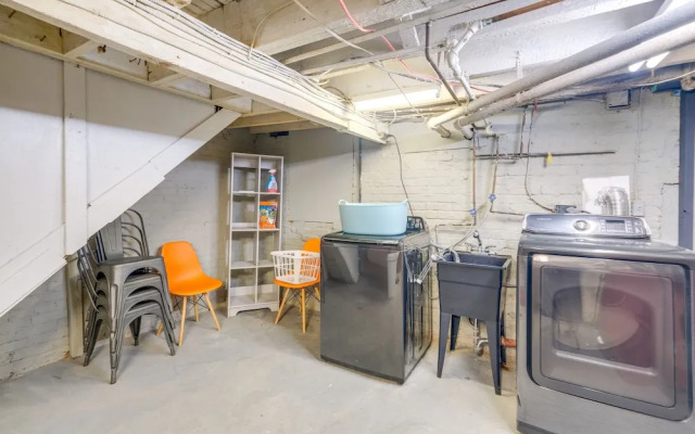 Historic Georgetown Townhome: Walkable Location!