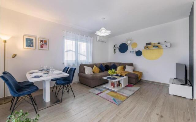 Nice Apartment in Peroj With Wifi and 1 Bedrooms