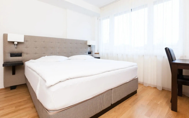 Swiss Star Longstreet