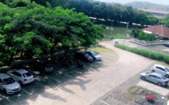 Wanawes Mae Fah Luang