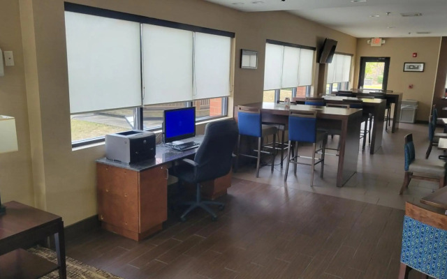 Comfort Suites Macon