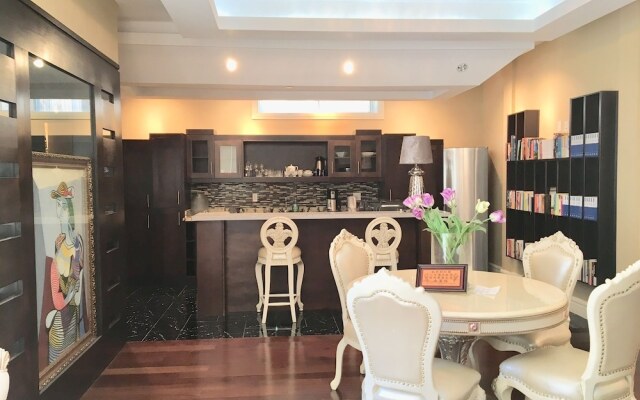 Brand New House With Garden View