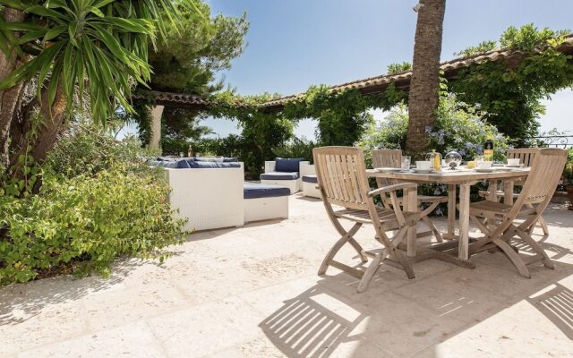 Villa Le Castel Rose