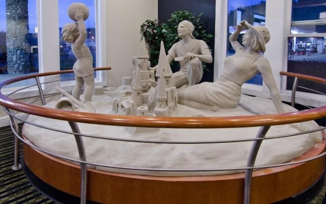 Pacific Reef Hotel & Light Show