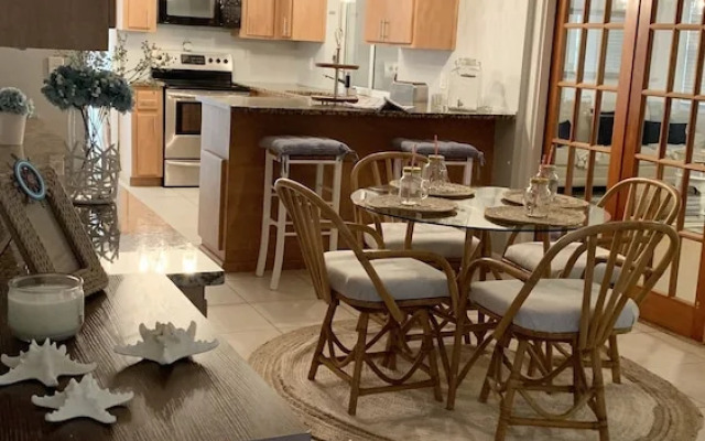 Poolside Retreat Boynton Beach