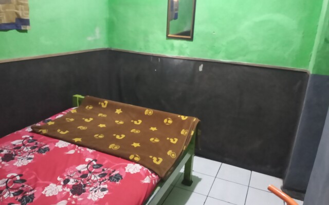 Penginapan 99 by ZUZU