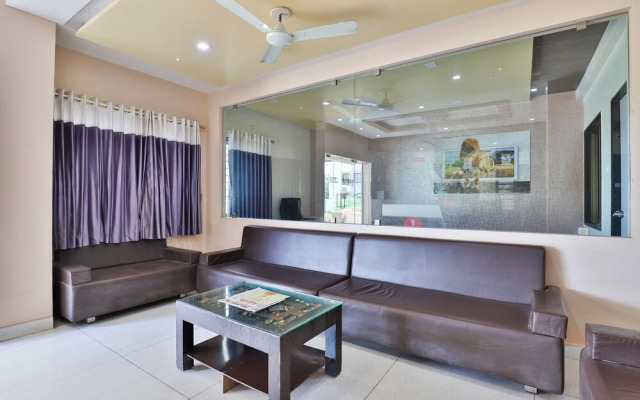 Hotel Vrajbhoomi
