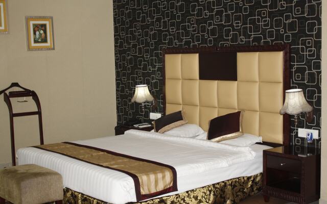 Hotel Gateway Grandeur