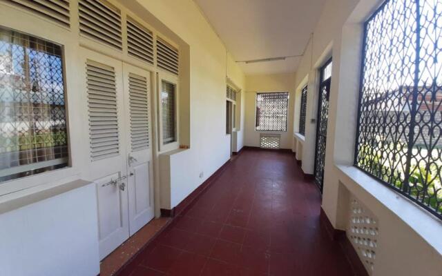 Elisol Residence