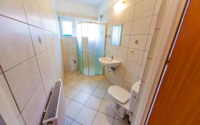 Domki Caloroczne U Anny