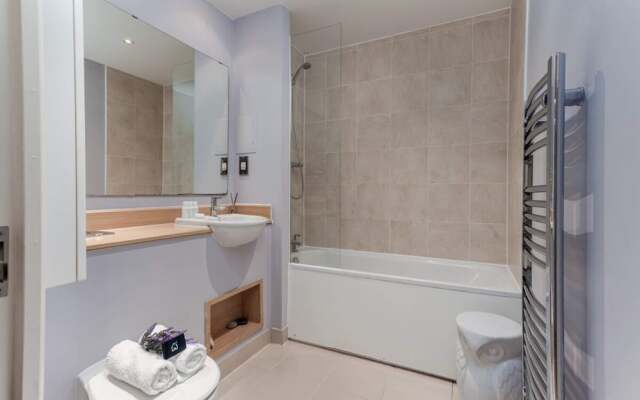Bright and Stylish Kennington Gem