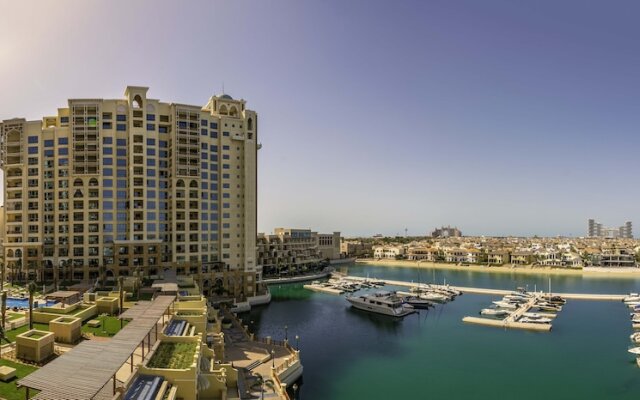 Maison Privee - Exclusive Apt with Seafront Views over Palm Jumeirah